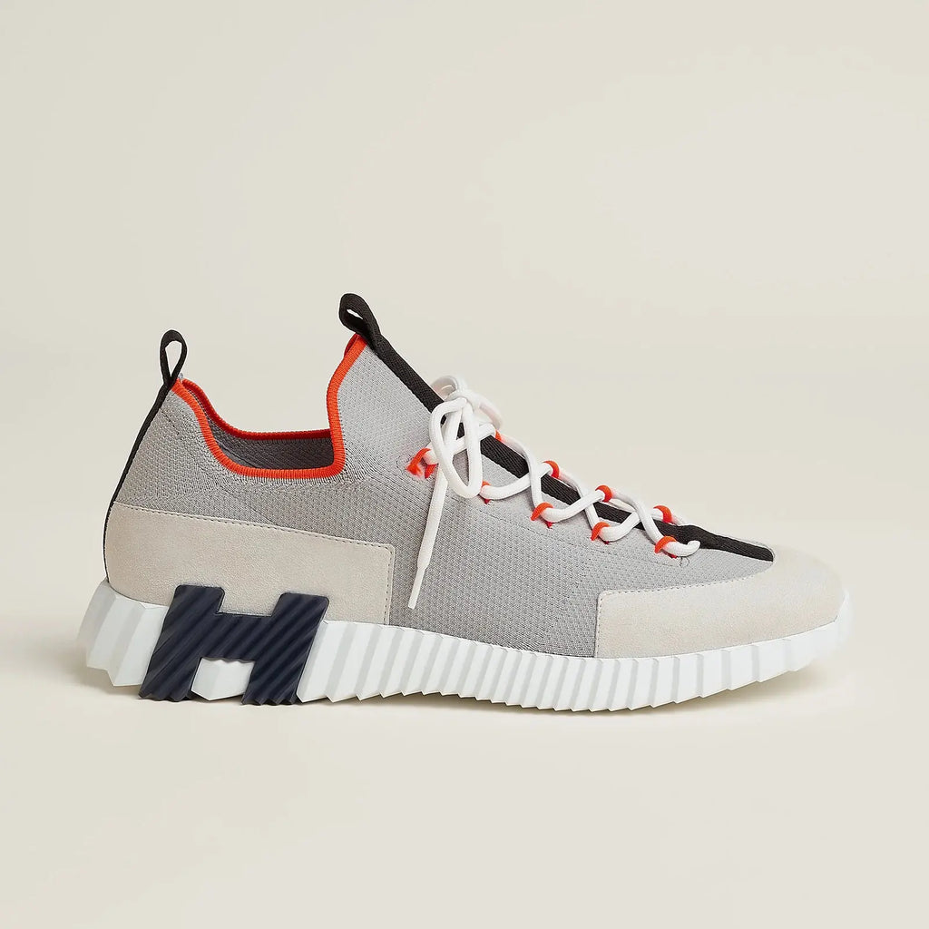 Hermes Bouncing Slip-on Sneaker grau mit rotem Bündchen – Paar aus Strick und Wildleder mit Sohlenprofil